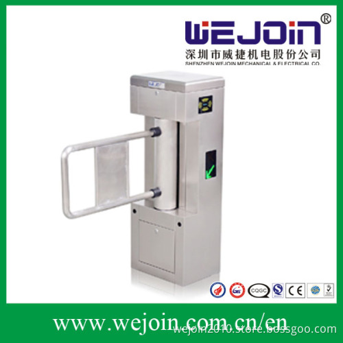 Vertical Access Control Gate with Traffic Light